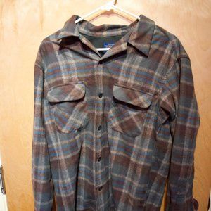 Pendleton mens wool button up shirt